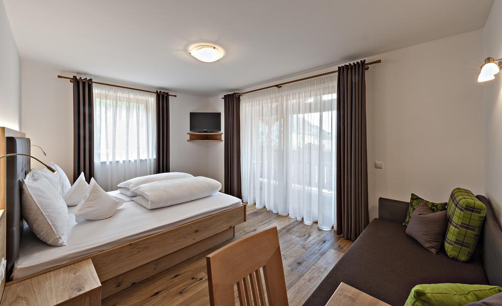 Hotel Pfandleralm San Martino In Passiria  Chambre photo